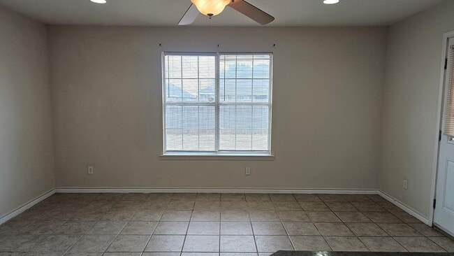 Building Photo - 4811 Brookdale Dr