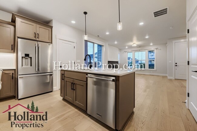 Building Photo - 3 Bedroom new home in South Hillsboro area