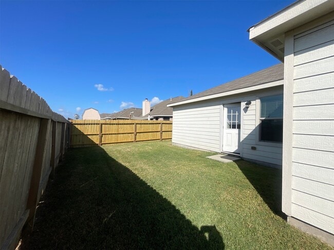 Building Photo - 625 26th Ave N