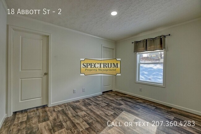 Building Photo - 18 Abbott St