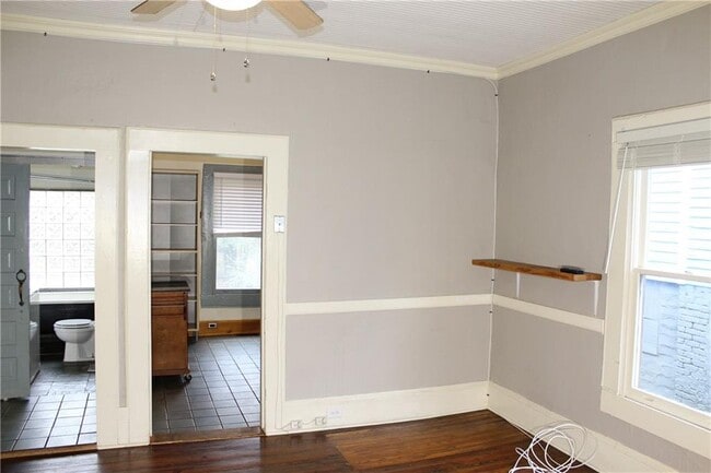 Building Photo - 1075 Manigault St SE