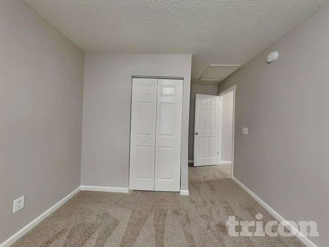 Building Photo - 149 Fox Grove Cir