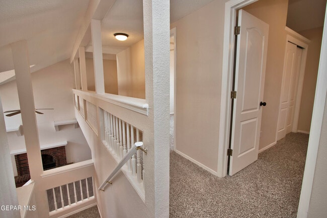 Building Photo - 11726 Stone Castle Dr