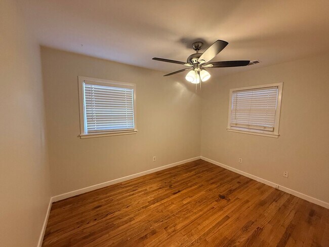 Building Photo - 3114 37th St