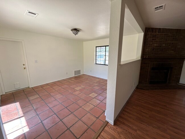 Building Photo - 24450 Mccray Ct