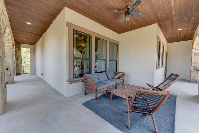 Building Photo - 143 Skyforest Dr