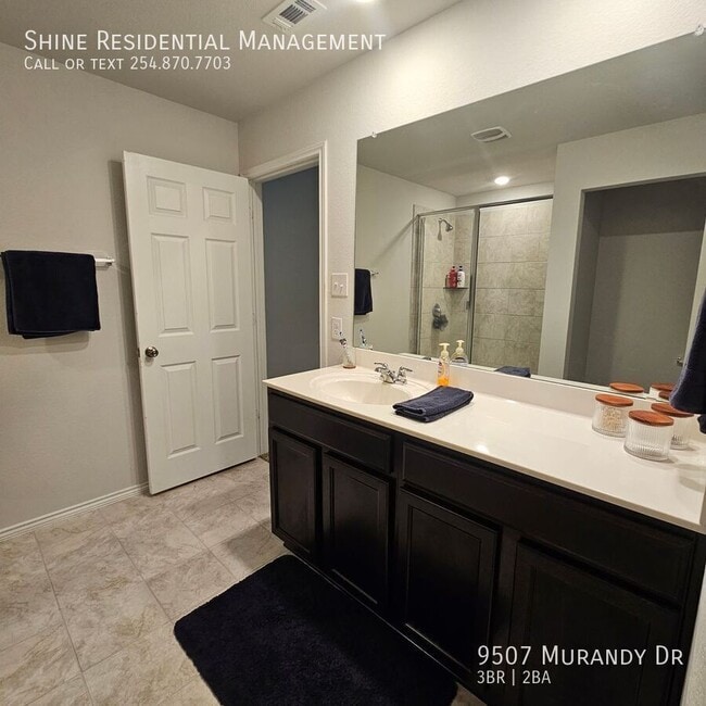 Building Photo - 9507 Murandy Dr