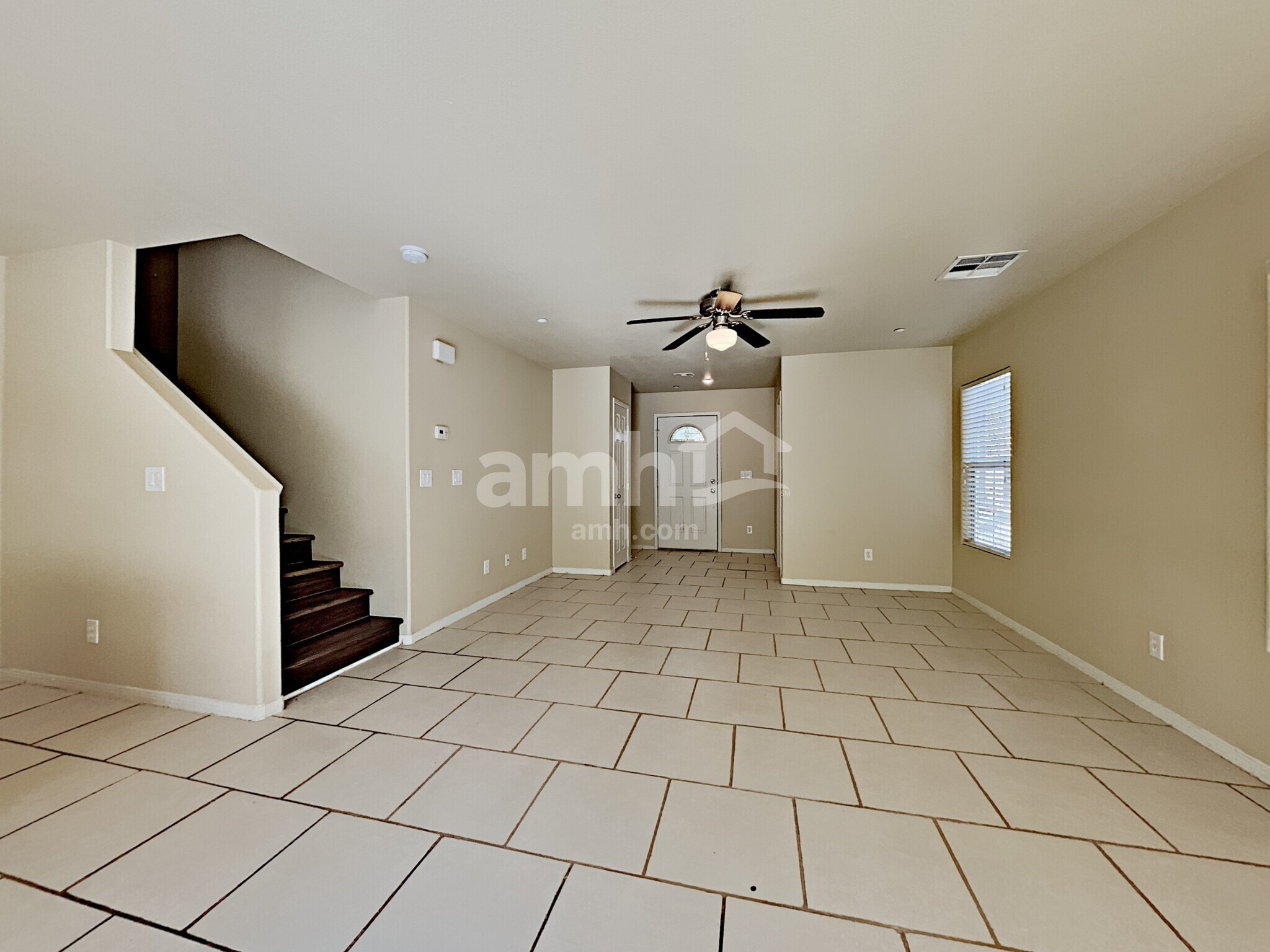 Building Photo - 1160 Paradise Safari Dr