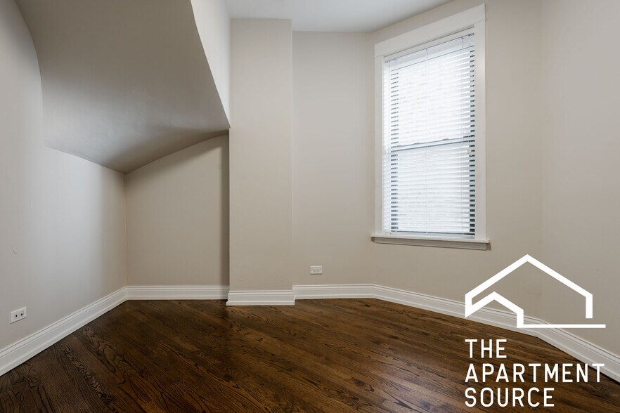 Building Photo - 2758 N Richmond St