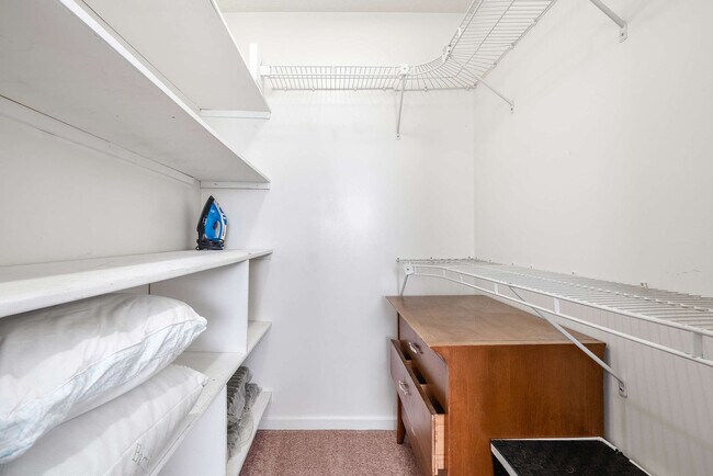 Building Photo - 2318 N New Jersey St