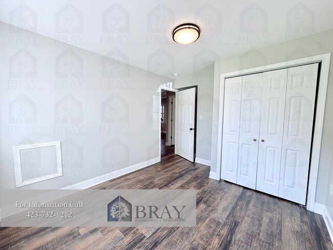 Building Photo - Modern 2-Bedroom Home with Screened Porch ...