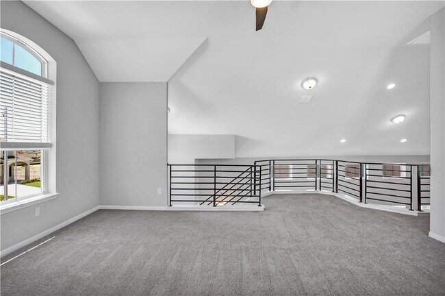 Building Photo - 6400 Gunflint Dr