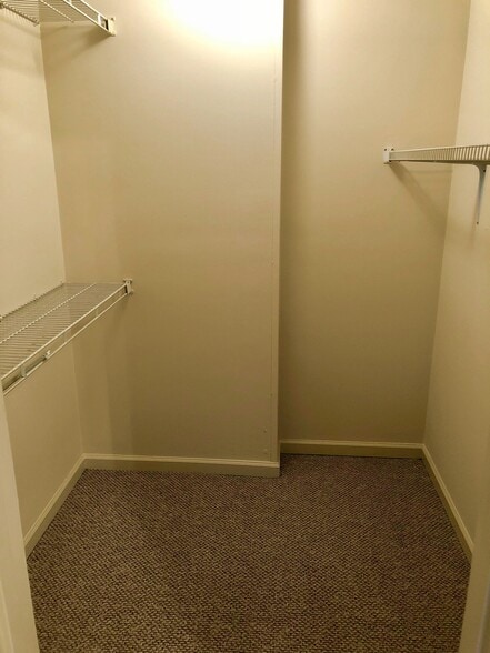 Building Photo - 1146 Northwood Loop