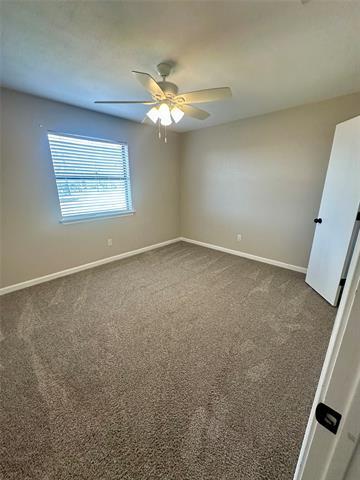 Building Photo - 127 Lori Dr