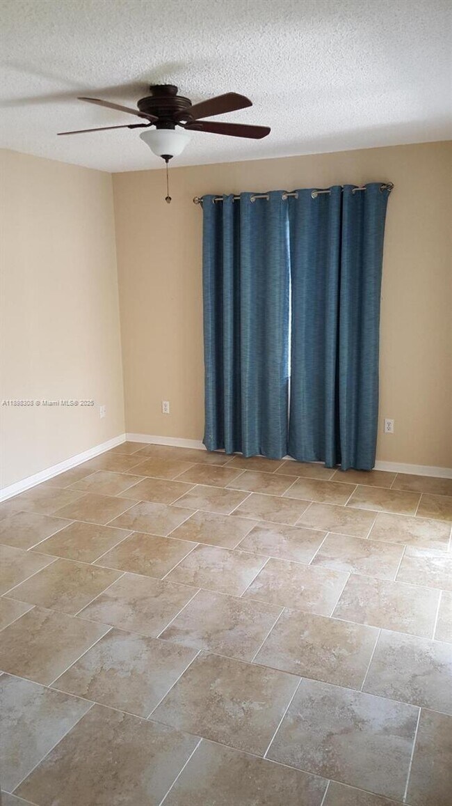 Building Photo - 1301 SE Carrington Ct