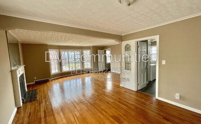 Building Photo - 3638 Lindholm Rd