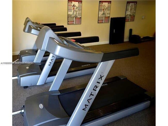 Building Photo - 55 Merrick Way