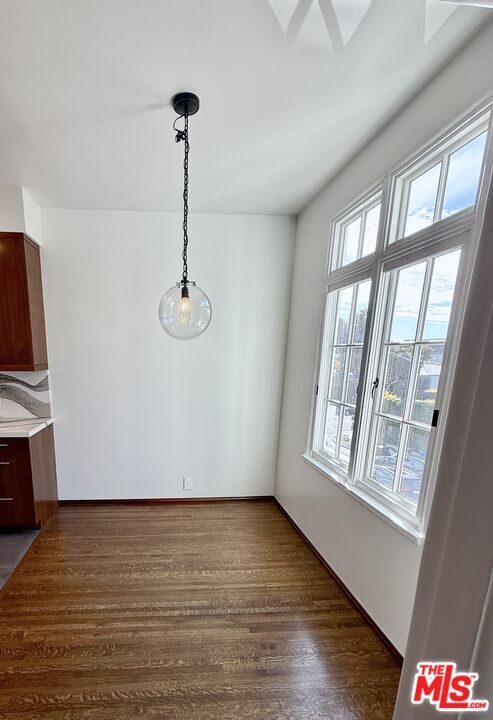 Building Photo - 1302 N Sweetzer Ave