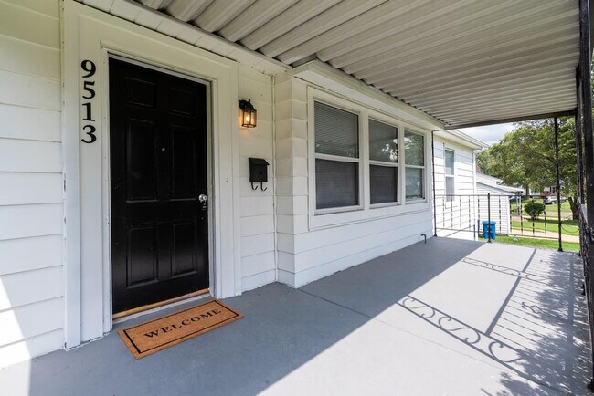 Building Photo - 9501 Upland Dr