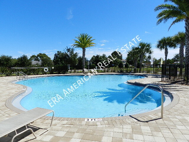 Building Photo - Beautiful Pool!