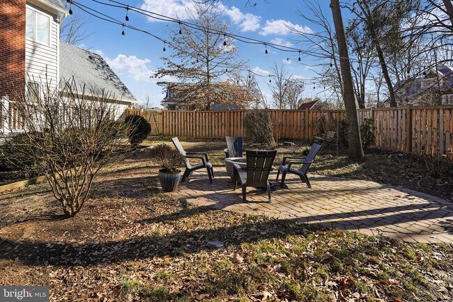 Building Photo - 2018 Swan Terrace