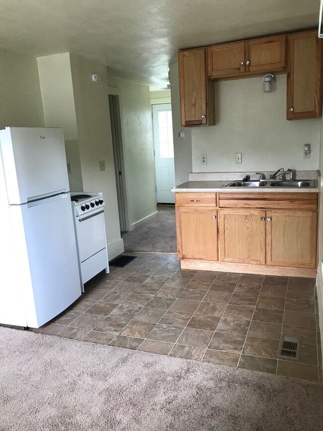 Building Photo - Affordable House For Rent In The Quaint Town Of Brush CO!