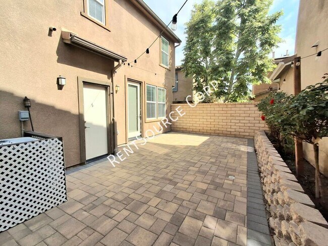 Building Photo - 28408 Camino Del Arte Dr