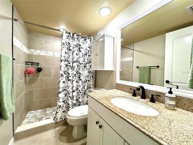 Building Photo - 2101 Hammock Pine Blvd