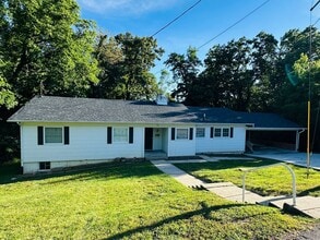 Building Photo - 109 Norris Ln