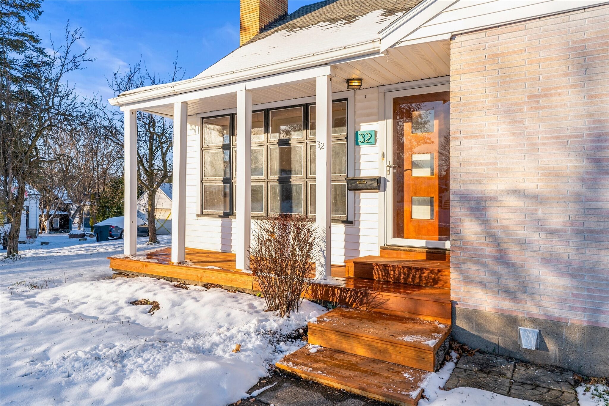 Building Photo - 32 Deland Park B