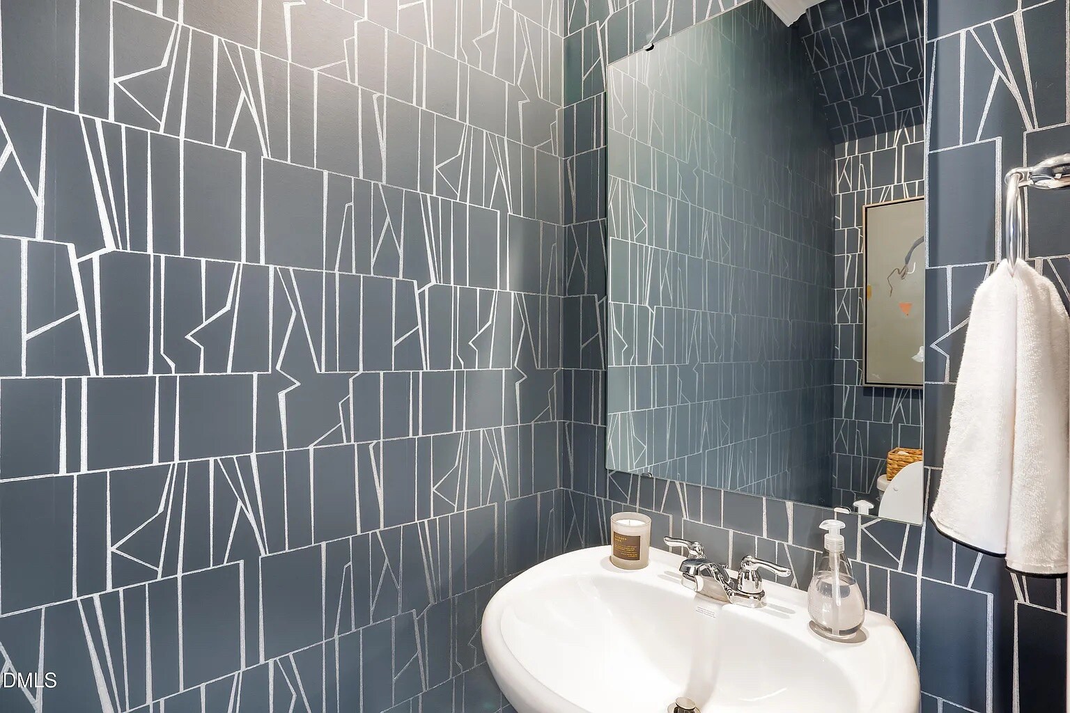 Building Photo - Room in Townhome on Crescent Townes Wy