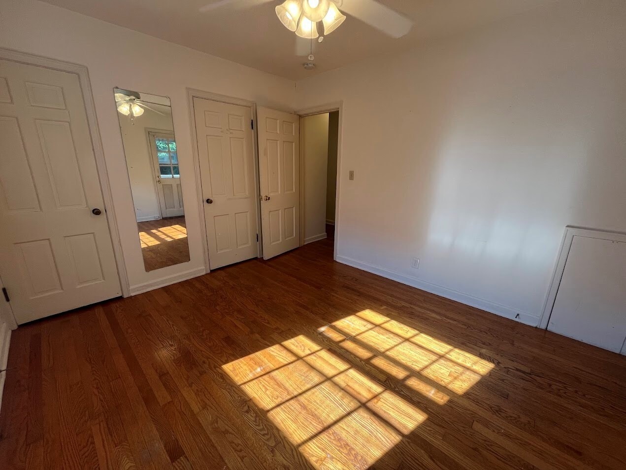 Building Photo - 1406 Drake St