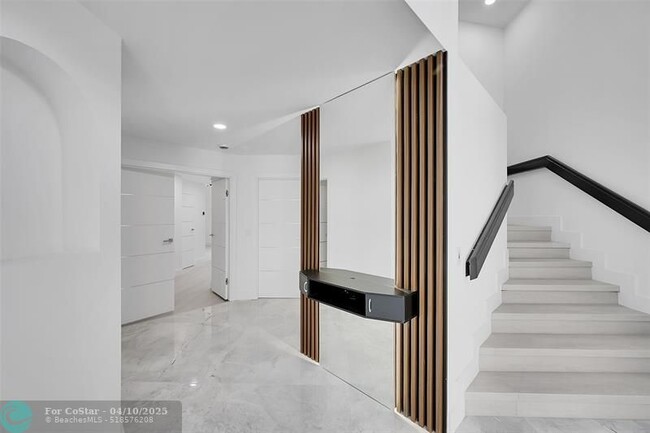 Building Photo - 6488 Via Rosa
