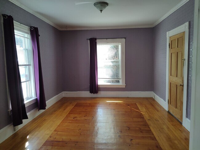 3 bed bedroom/office - 44 Reservoir Ave