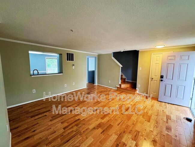Building Photo - 1232 Seminole Dr
