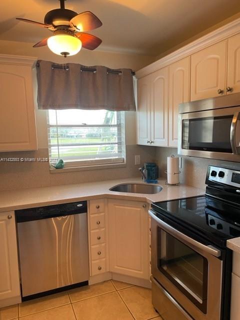 Building Photo - 2500 NE 48th Ln