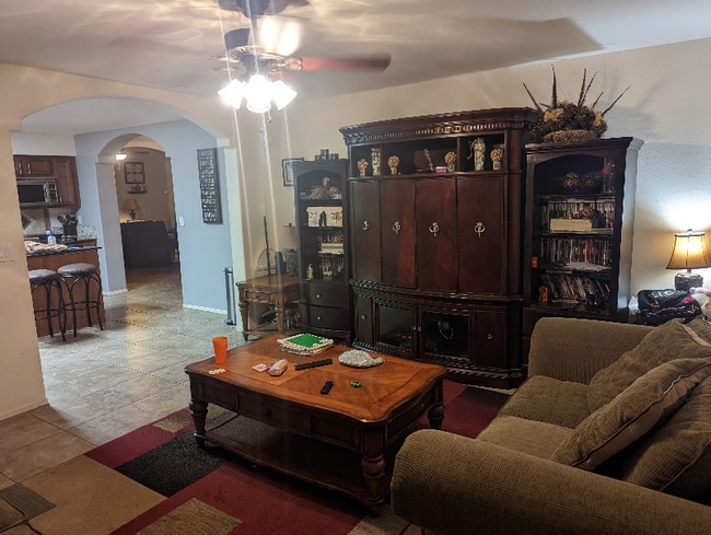 Building Photo - 837 E Gable Ave