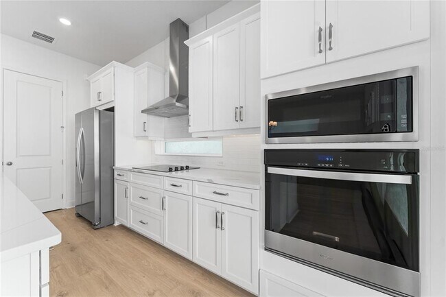 Building Photo - 10065 Peebles St