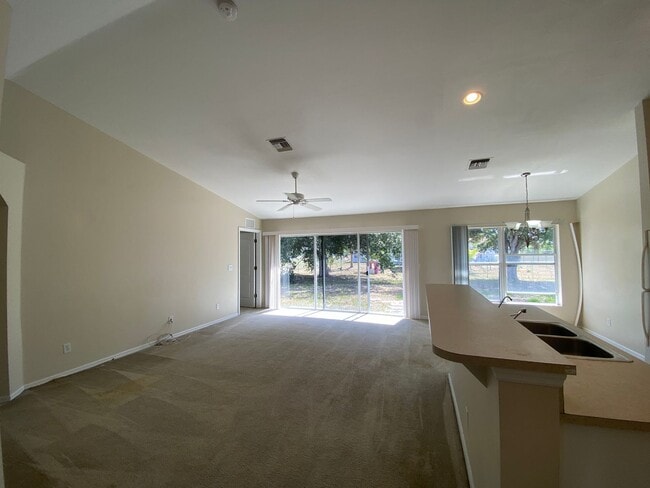 Building Photo - 2817 NW 18th Pl