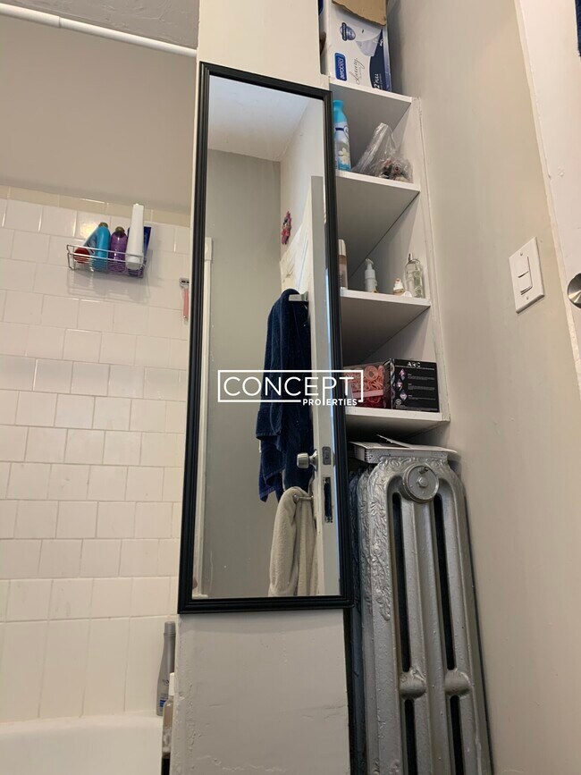 Building Photo - 900 Mass Ave. Unit 8CP