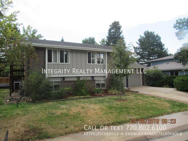 Building Photo - 2881 Loma Pl