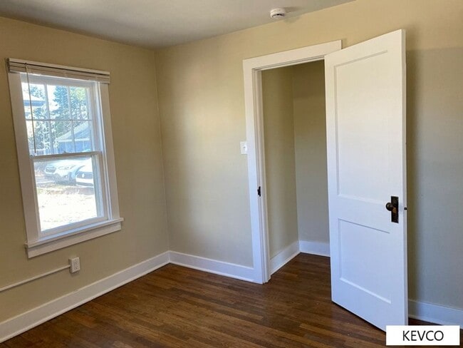 Building Photo - Four Bedroom in the Heart of FoCo
