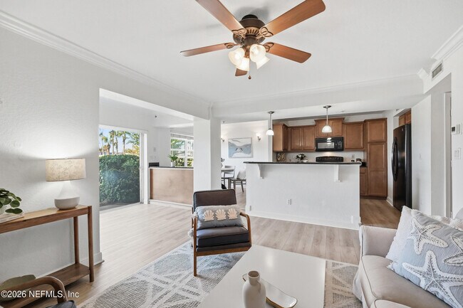 Building Photo - 204 Laguna Villa Blvd