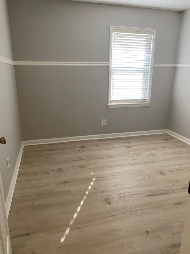 Building Photo - 3655 Liberty Ln