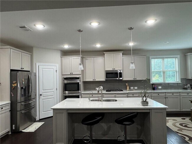 Building Photo - 5865 Nottely Cove