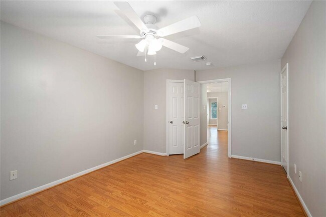 Building Photo - 707 Lytton Springs Way