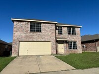 Building Photo - The Perfect Blend of Space & Location – 3 Beds Near Alliance-Perfect for Roommates!