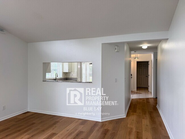 Building Photo - 6554 Gentle Ben Cir