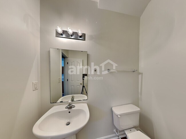 Building Photo - 2101 Trace Creek Dr