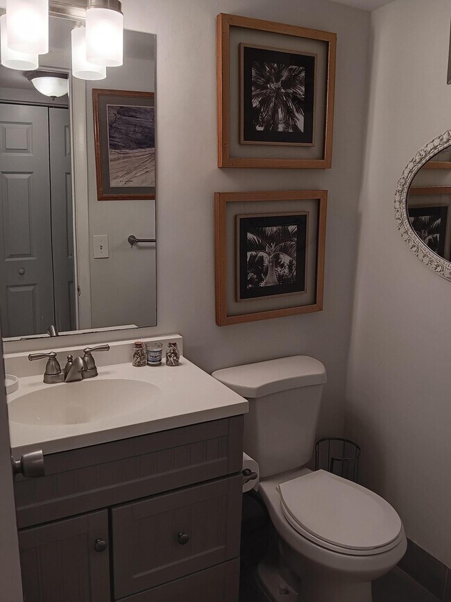 Building Photo - 80 Bedford E